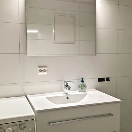 3 Bedroom Cozy In