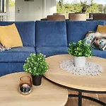 3 Bedroom Cozy In