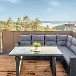3 Bedroom Cozy In *