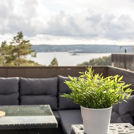3 Bedroom Cozy In Hébergement de vacances Sondeled