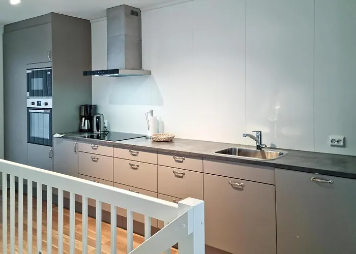 3 Bedroom Cozy In